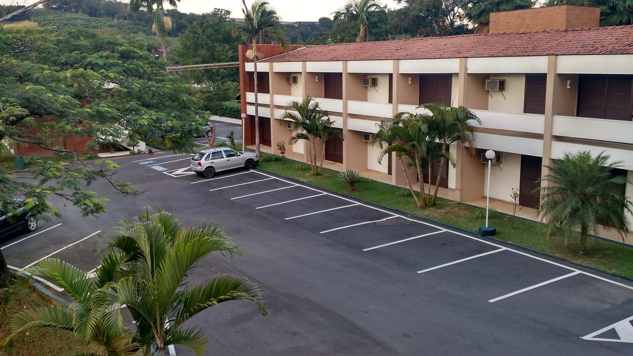 Hotel Lago Azul Louveira Exterior foto